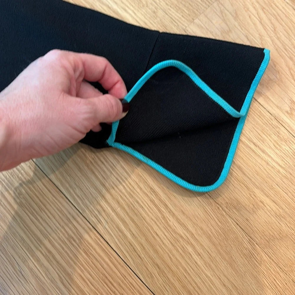 BCBGMaxAzria Cardigan Twee Black Blue Size Large - Picture 3 of 7